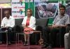 Debate a quatro, no centro comercial, para falar de jovens e agricultura