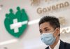 Tai Wa Hou culpa trabalhadores dos hotéis de quarentena por infecções