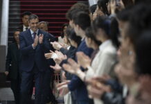 Pedro Sánchez pede maior envolvimento da China para cessar conflitos internacionais