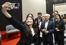 Sam Hou Fai apela aos contributos dos alunos de Macau em Portugal para o futuro do território